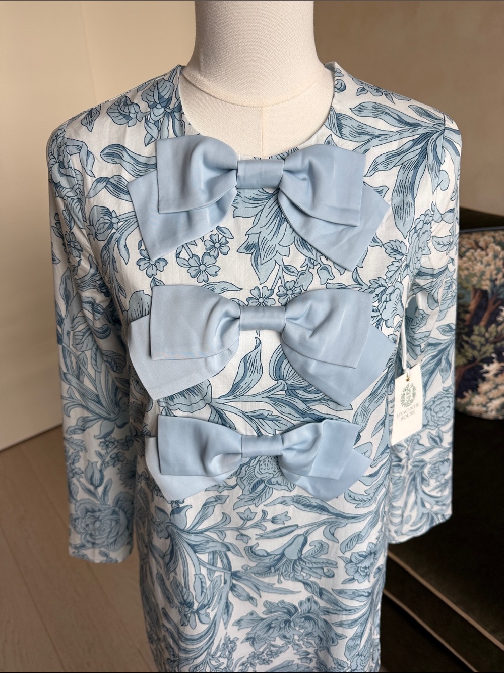 TUCKERNUCK HYACINTH HOUSE Blue Chintz Clarice Bows Dress NWT Size XS - Picture 4 of 11